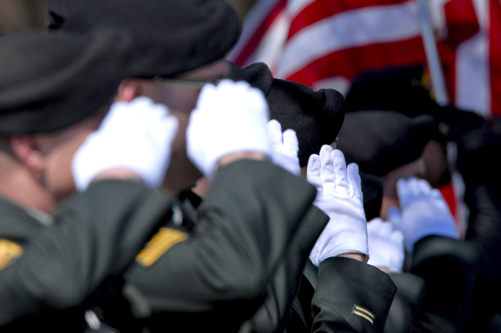 Soldiers salute.jpg